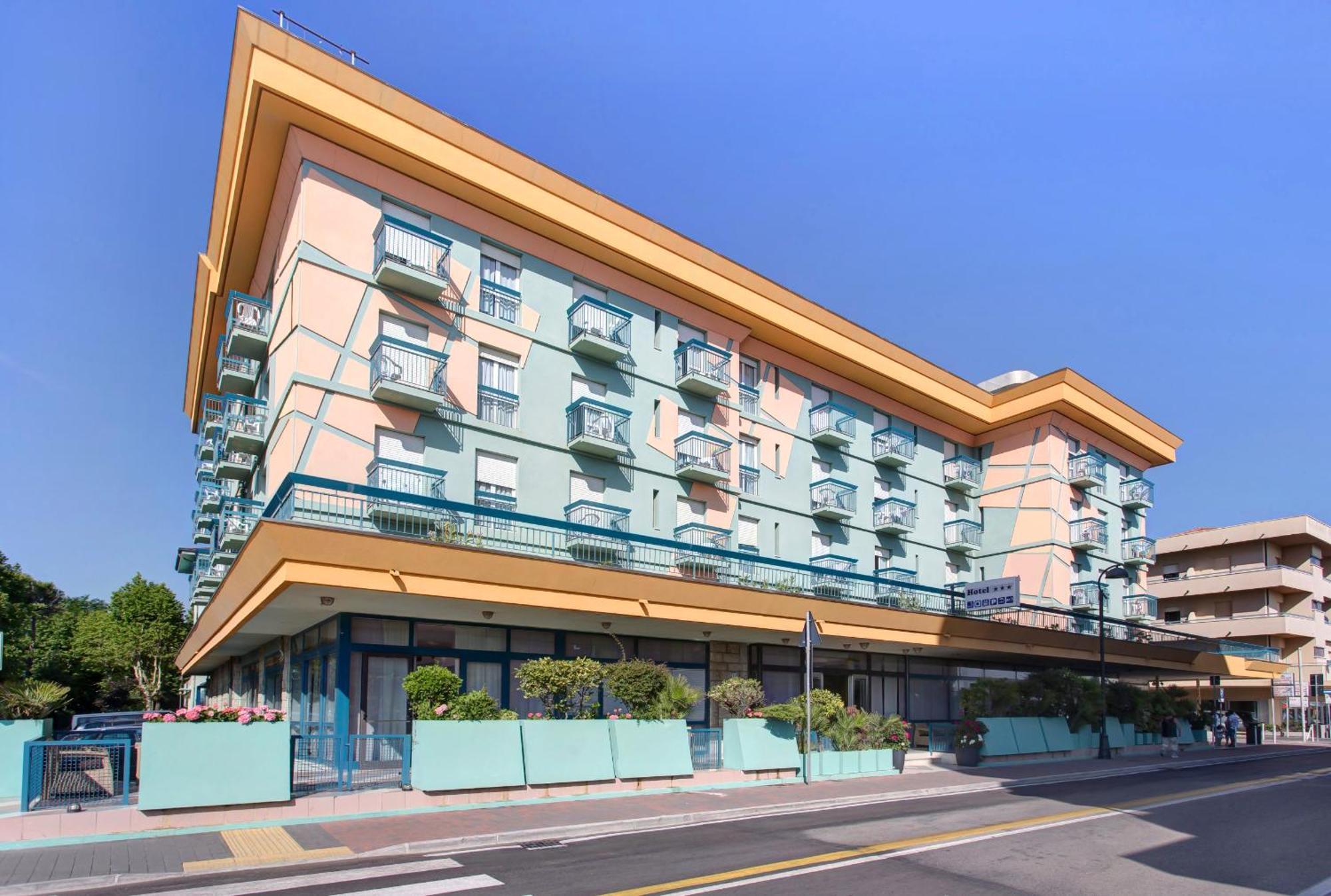 Big Family Hotel Bellaria-Igea Marina Bagian luar foto
